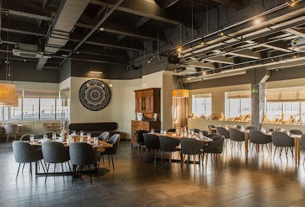 Основной зал в Основной зал