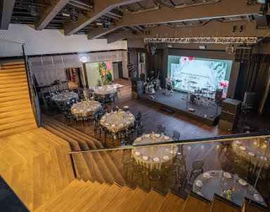  ресторан Omega Rooftop