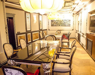  ресторан ИКRA. Restoclub & karaoke