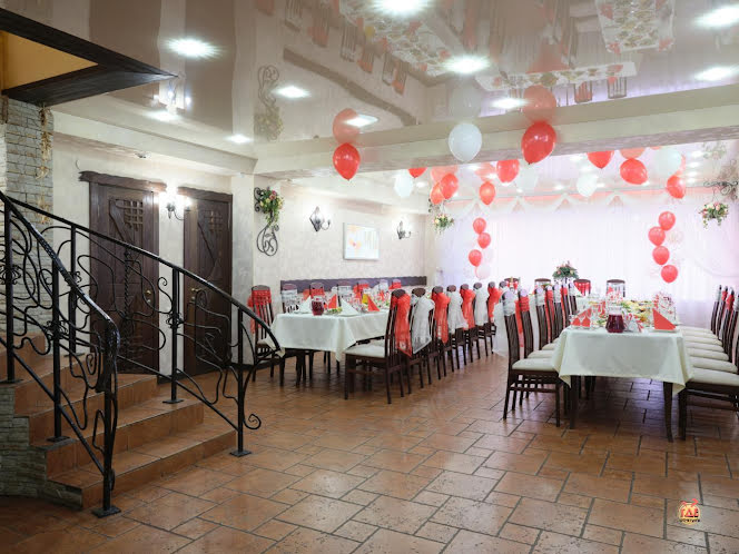 Основной зал в «Таверна «Колесо»» фотография №10